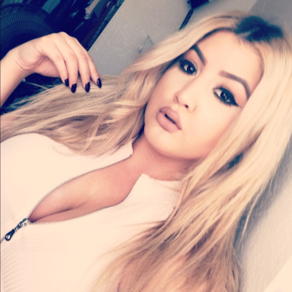 Meet your Posher, Brianna